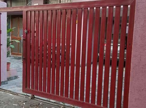 Gate fabrication and installation